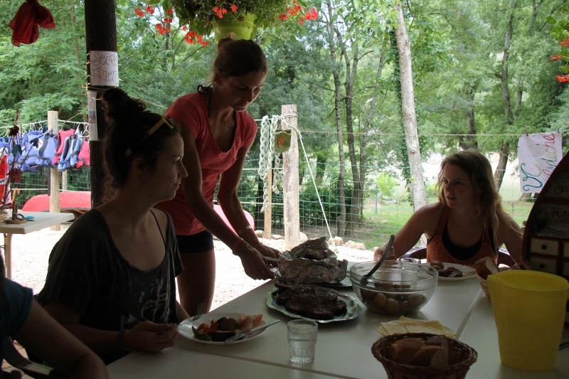 Village Camps International Summer Camp Ard&egrave;che, France 2019-07-26 https://www.villagecamps.com/journals_admin/images/914-22-07-06-2014 (800x533) (115).jpg